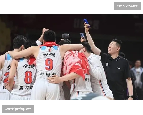 新疆伊力特103比89战胜北控 结束连败重回胜利轨道 新疆伊力特103比89战胜北控 结束连败重回胜利轨道